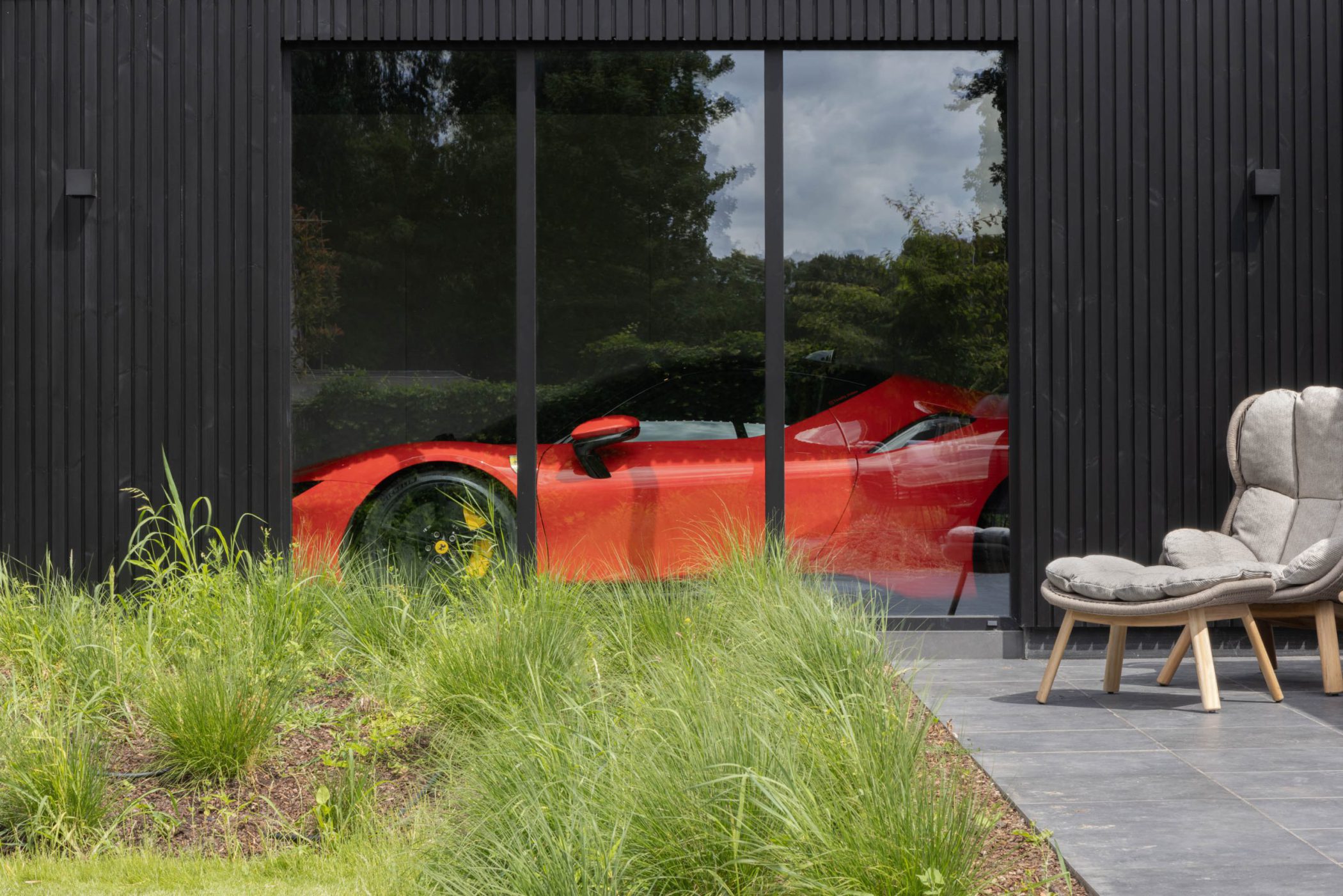 Afbeelding Autogarage met thuisgym