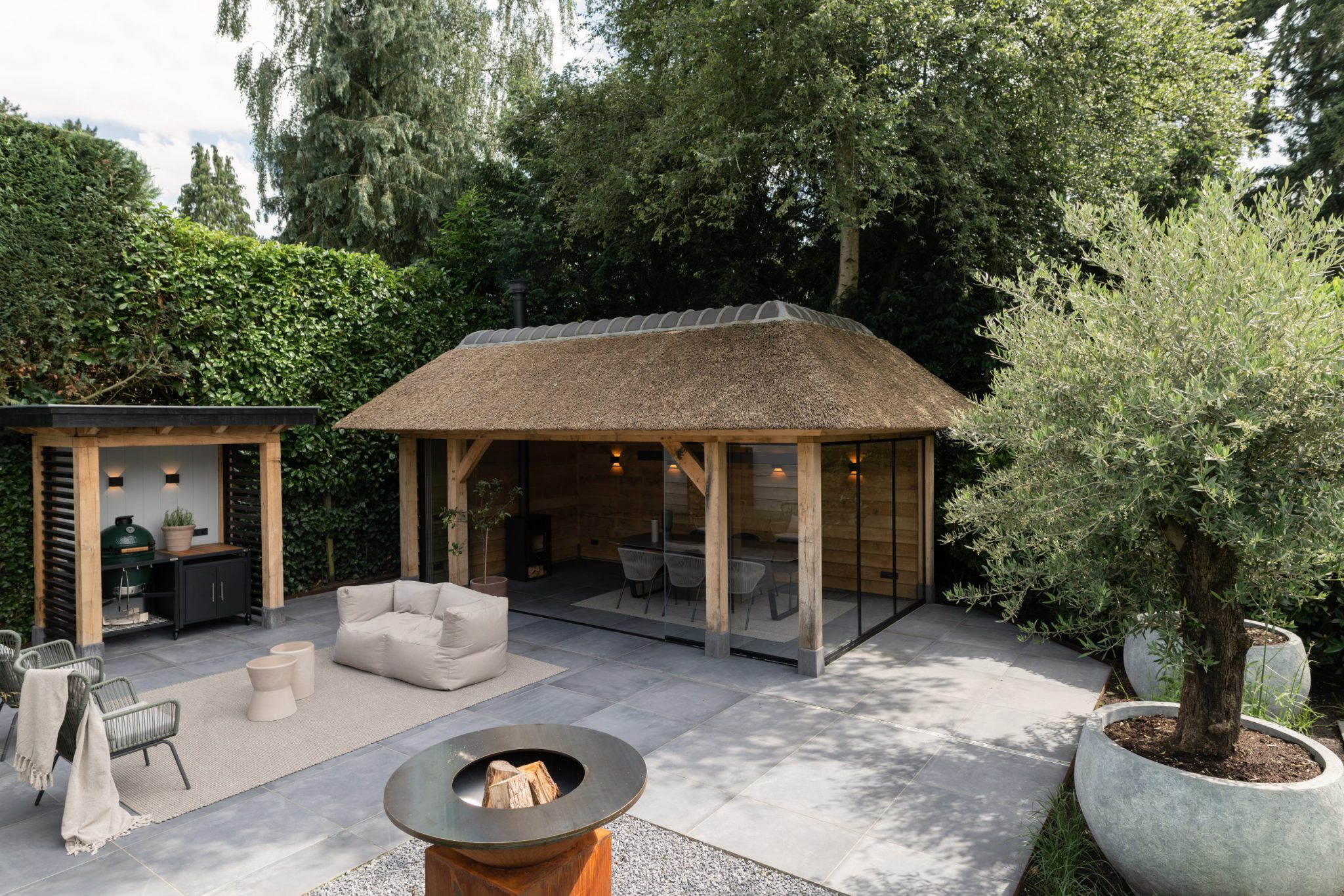 Luxe eiken tuinkamer rietgedekt | Bronkhorst Buitenleven